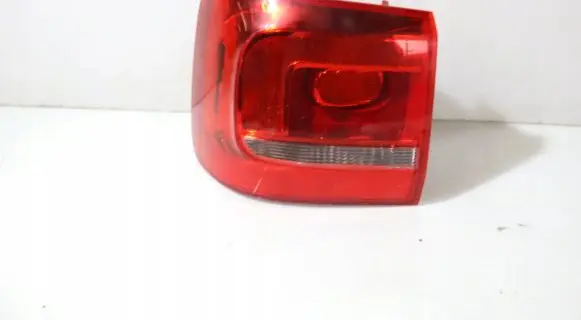 Volkswagen Touran II Rear/tail lights