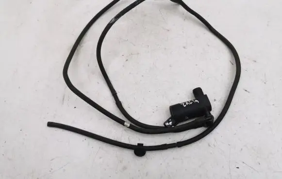 Volvo V50 Windscreen/windshield washer pump PA6GB25