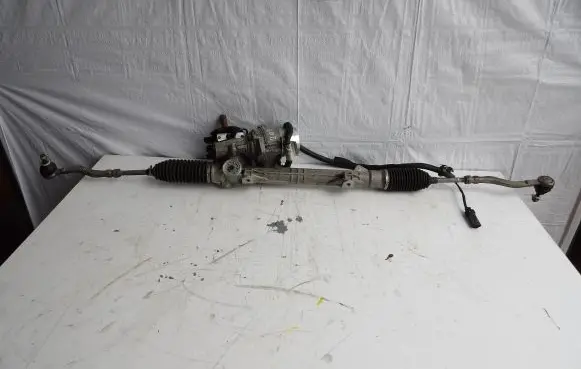 Peugeot 208 Steering rack 6700002523 C2071