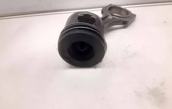 BMW 3 E90 E91 Piston 0840BB