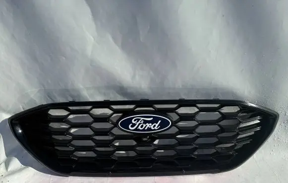 Ford Puma Front bumper upper radiator grill R1TB8B271B R1TB8200C