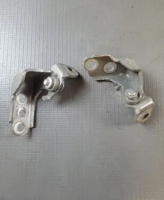 Ford Mustang VI Front door hinge set 