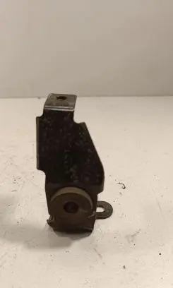 Nissan Qashqai Radiator mount bracket