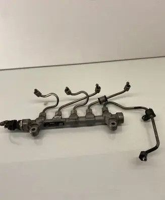 Fuel main line pipe