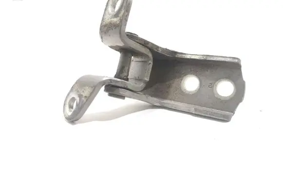 Toyota Avensis T250 Front door upper hinge