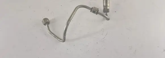 Mitsubishi L200 Fuel injector supply line/pipe 