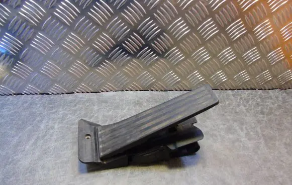 BMW X5 F15 Accelerator throttle pedal 35426853175