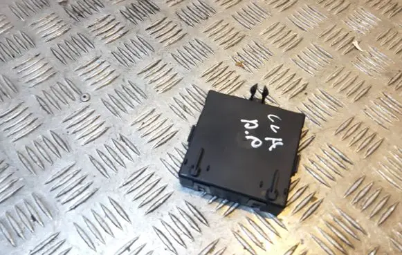 Mercedes-Benz CLA C117 X117 W117 Door control unit/module A1669000518