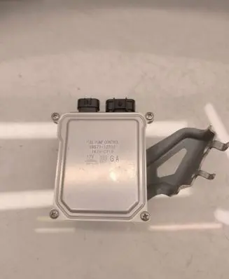 Toyota C-HR I Fuel injection pump control unit/module 8957112010