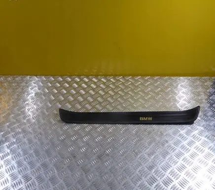 BMW 3 E90 E91 Side skirt front trim 7060280