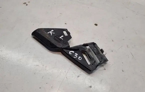 Volvo C30 Headlight/headlamp mounting bracket 