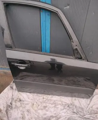 Suzuki SX4 Front door