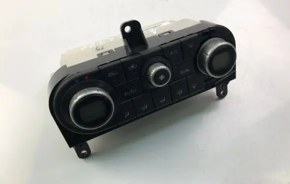 Nissan Qashqai Interior fan control switch 27500JD45A