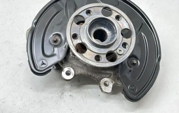 Mercedes-Benz EQC Rear wheel hub A2930000