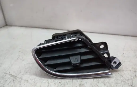 Opel Mokka X Dashboard side air vent grill/cover trim 42570817