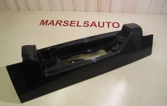 Tail light part