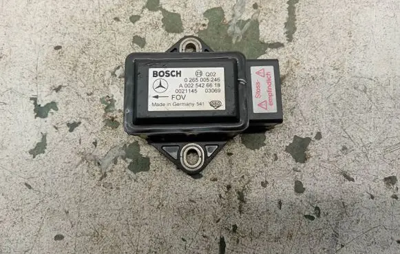 Mercedes-Benz E W211 ESP acceleration yaw rate sensor A0025426618 0021145 0265005246
