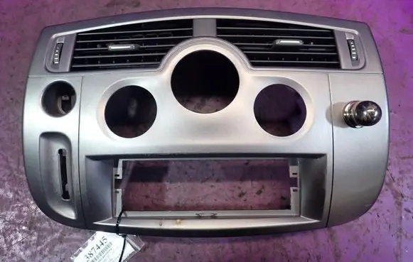 Renault Scenic II - Grand scenic II Dashboard side air vent grill/cover trim