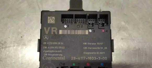 Mercedes-Benz C W204 Door control unit/module A2049001506