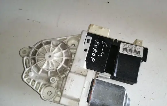 Citroen C4 I Front door window regulator motor 997832100 996385100