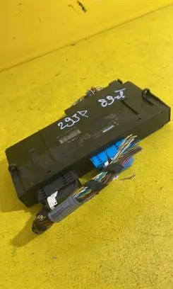 BMW 3 E92 E93 Gateway control module RZ1R5P3K9