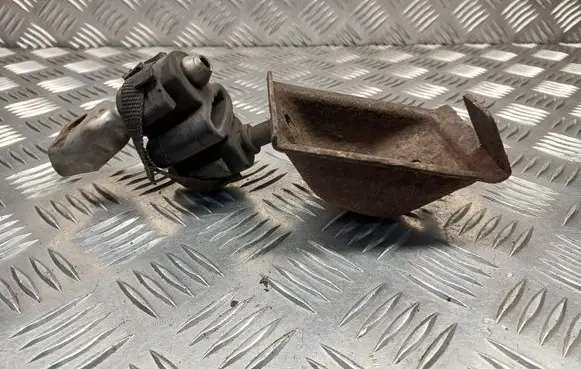 Renault Laguna III Muffler mount bracket/holder 206510006R 207970009R 207970003R