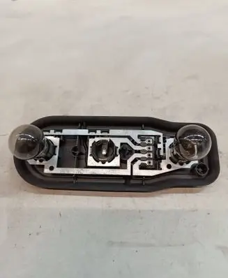BMW 5 E39 Tail light bulb cover holder 399386