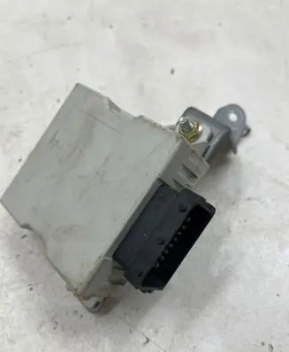 Toyota Avensis T250 Window wiper relay 8594005020 T0V01A 150695