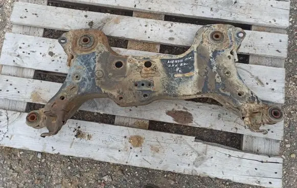 Toyota Avensis T220 Front subframe