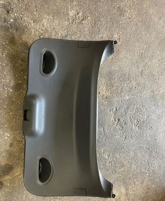 Renault Megane III Tailgate/boot lid cover trim 909020012R