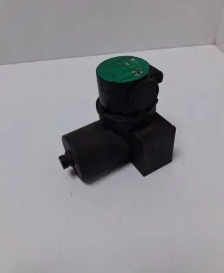 Volkswagen Golf III Central locking vacuum pump 443862257A