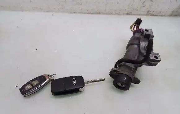 Audi A6 S6 C5 4B Ignition lock