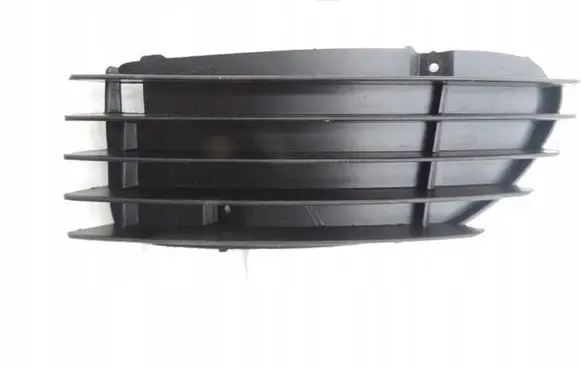 Opel Omega B1 Front tow hook cap/cover