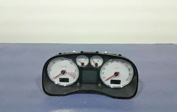 Peugeot 307 Speedometer (instrument cluster) 9655925880