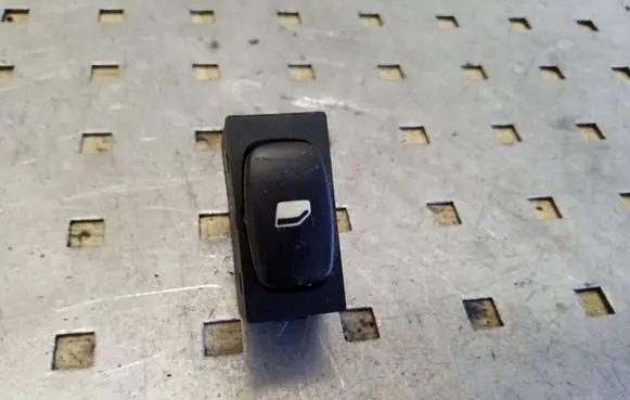 Peugeot 307 Electric window control switch 96360166XT
