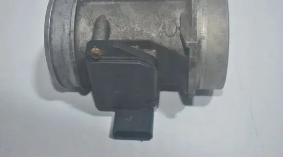 Audi A6 S6 C5 4B Mass air flow meter 059906461D