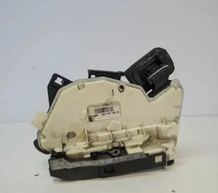 Volkswagen Jetta VI Coupe door lock (next to the handle) 5K2837015B