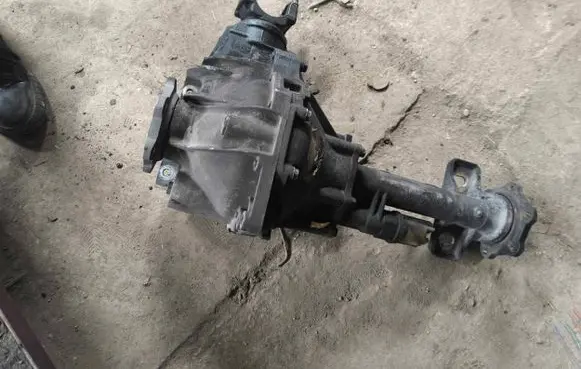 Cadillac Escalade IV Front differential 81248152 9430100000 A2153035R0