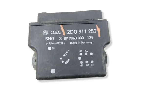 Volkswagen II LT Glow plug pre-heat relay 2D0911253