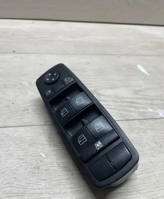 Mercedes-Benz R W251 Electric window control switch A2518300090 03728350