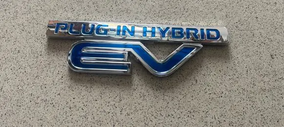 Mitsubishi Outlander Manufacturers badge/model letters Pluginhybrid A509 EVplug