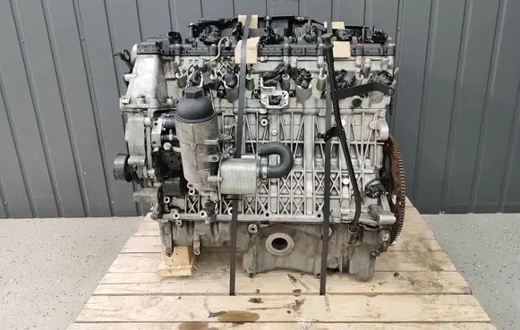 BMW 5 E60 E61 Engine 306D3 7792822 7781195
