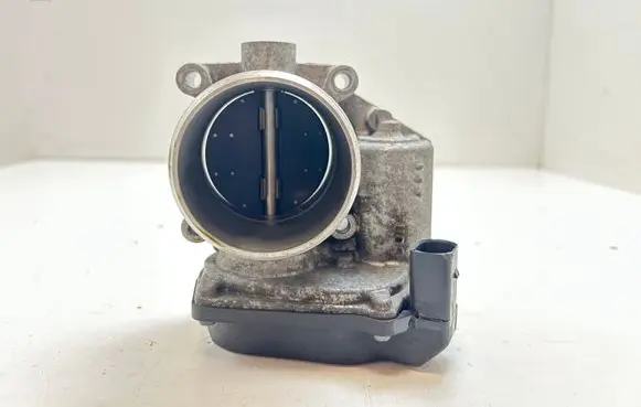 Skoda Superb B6 (3T) Throttle valve 06F133062Q A2C53390403