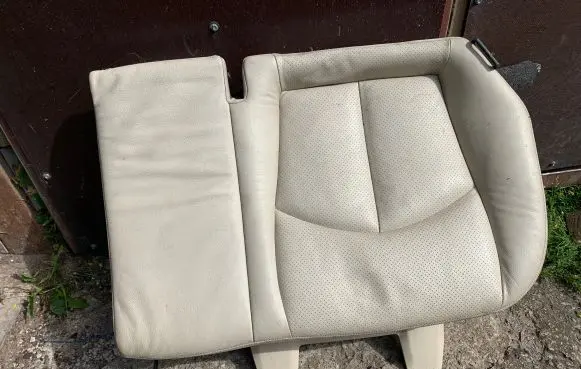 Mercedes-Benz E W211 Rear seat 8J40