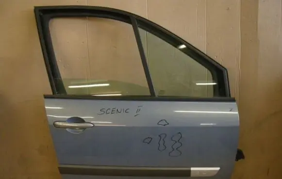 Renault Scenic II - Grand scenic II Front door