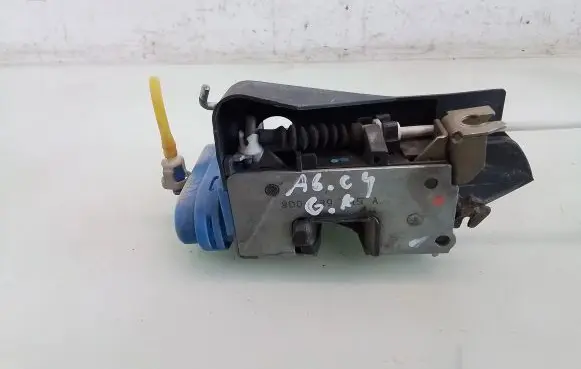 Audi A6 S6 C4 4A Rear door lock