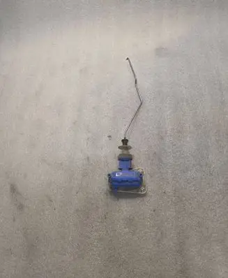 Audi 80 90 B3 Central locking vacuum pump 893862123