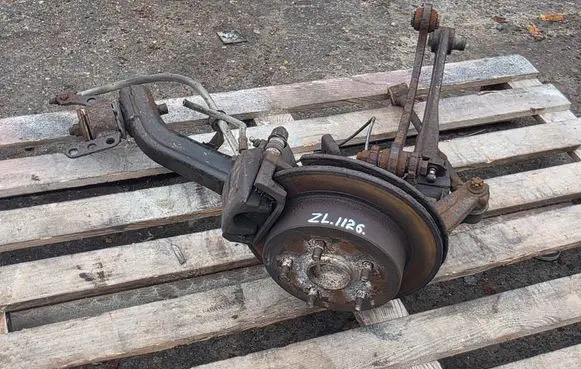 Toyota Avensis T250 Rear wheel hub R31