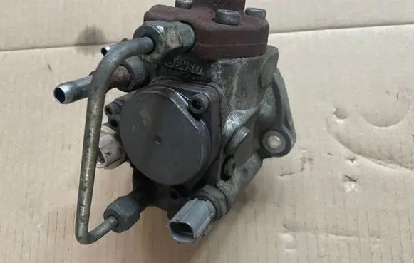 Ford Transit Fuel injection high pressure pump 61Q9B395AE
