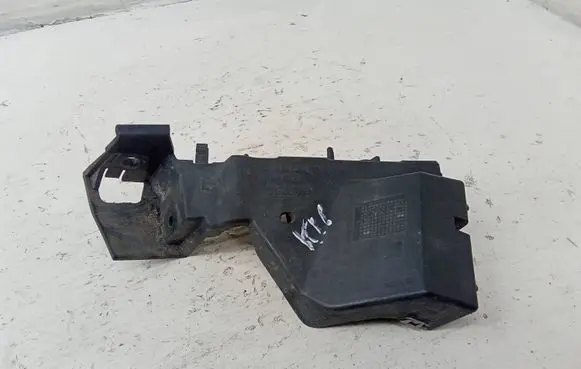 Audi Q5 SQ5 Front bumper mounting bracket 8R0807283C